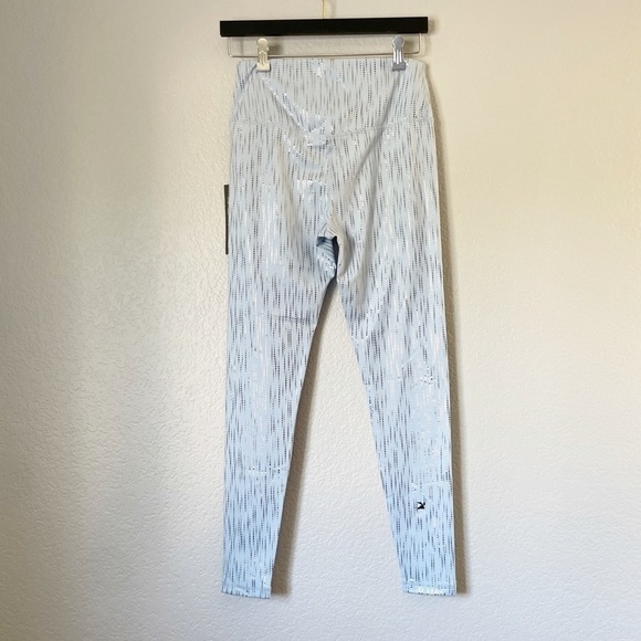 NWT GLYDER Sultry Legging In Ice Blue-Silver Medium - Picture 5 of 13